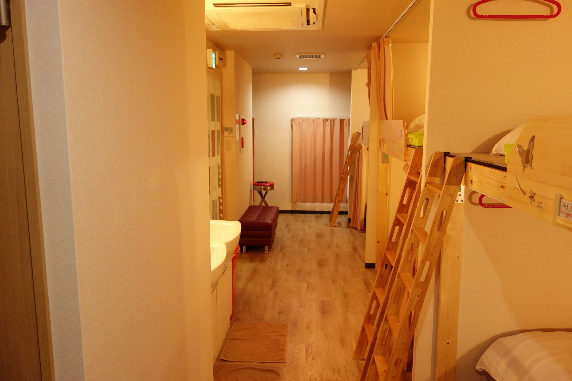 Kens House Hotel Osaka Exterior foto