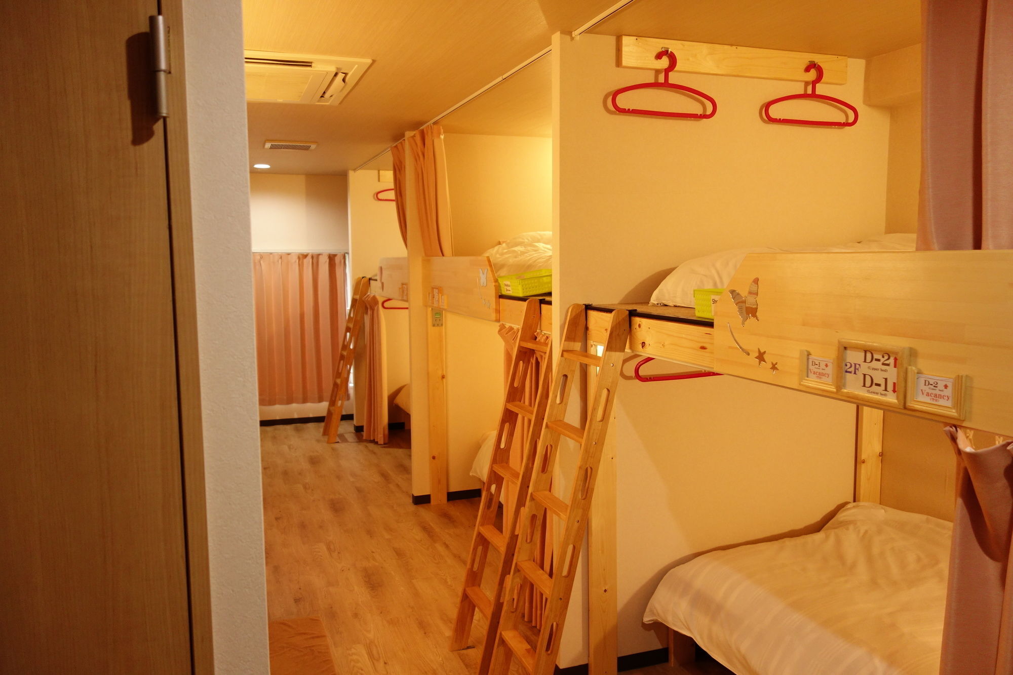 Kens House Hotel Osaka Exterior foto