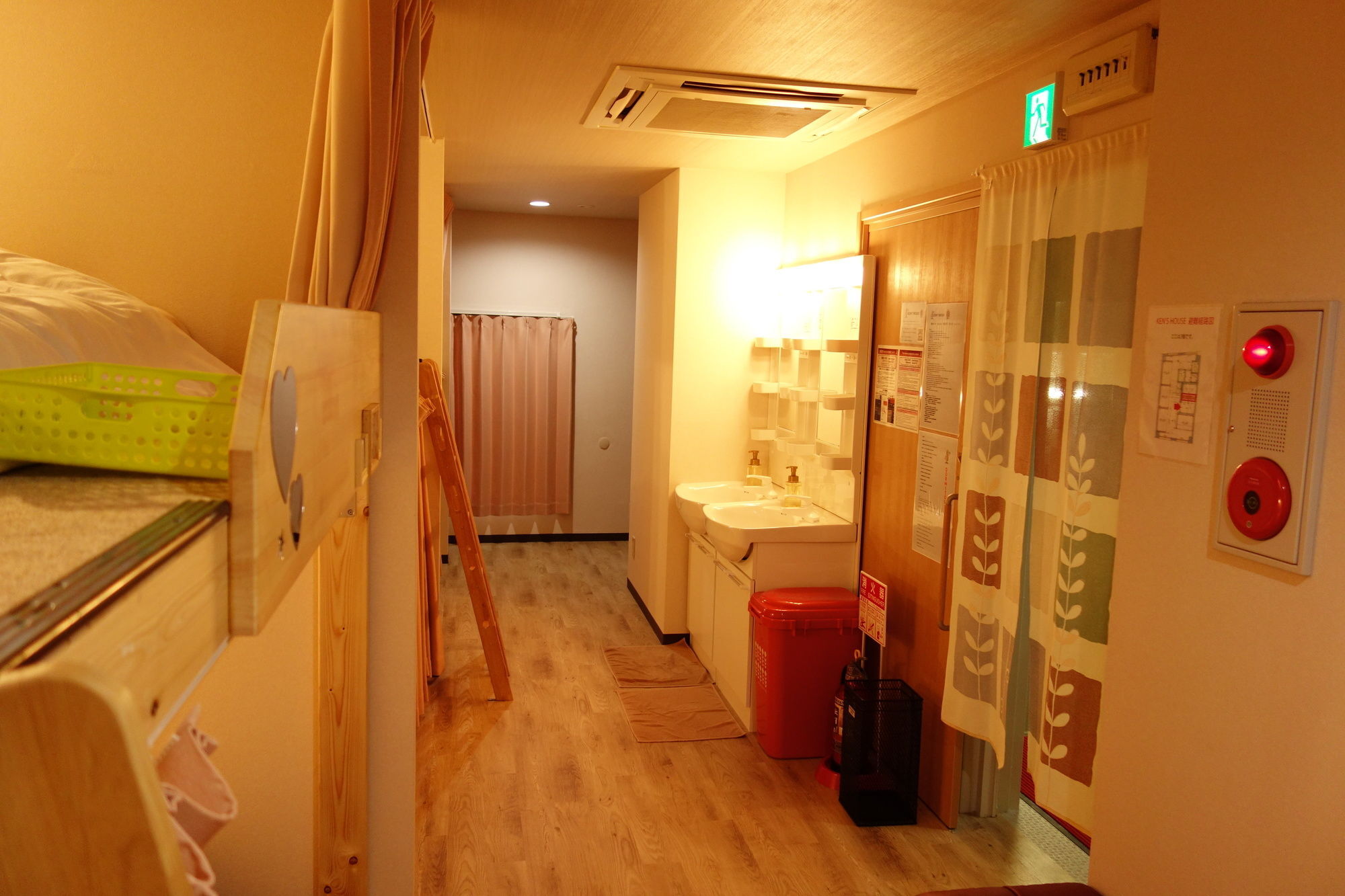 Kens House Hotel Osaka Exterior foto